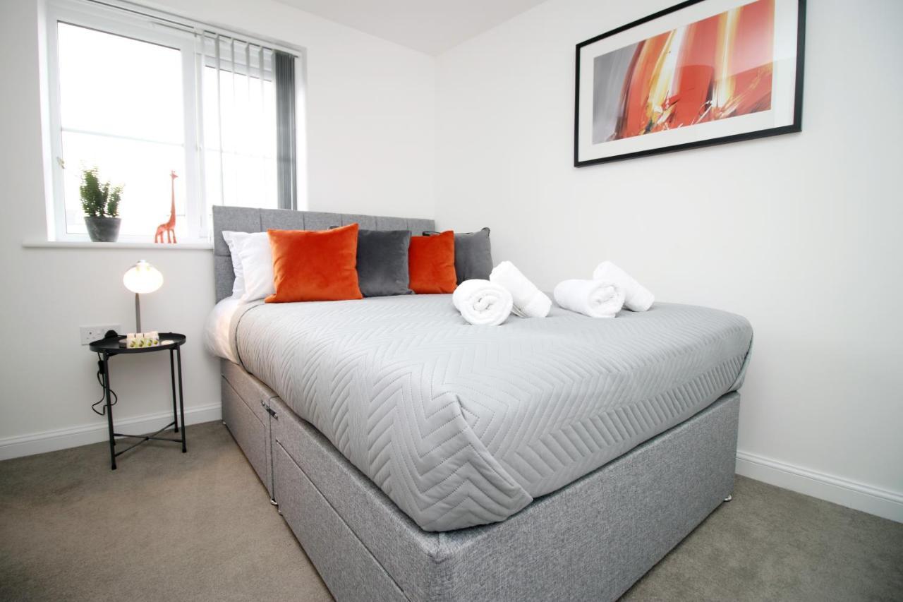 No 43 Stadium Views By Ssw - 2Br, Parking, Sleeps 4, 3Min Walk To Stadium, 10Min Drive To City Centre, Marina And Close To M4 Morriston 外观 照片